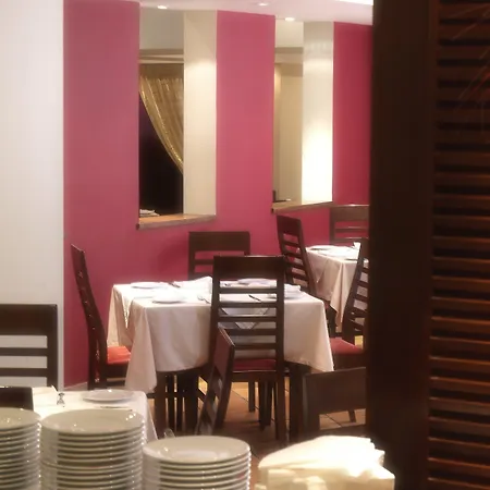 Yellow Hotel Monte Gordo