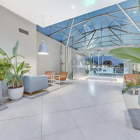 Yellow Hotel 4*