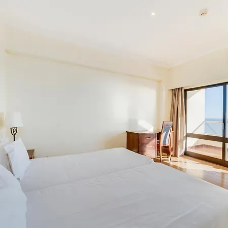 Yellow Hotell 4*