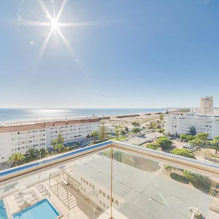 Hotel Yellow