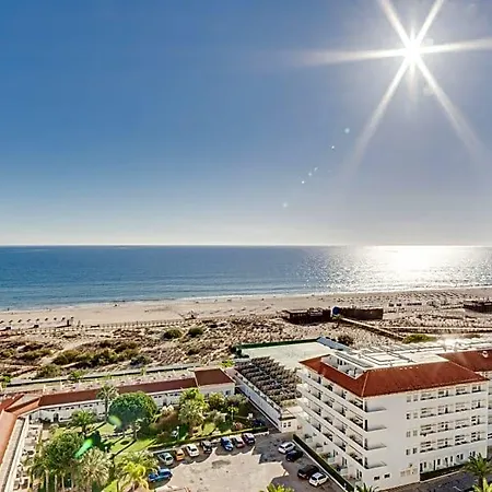 Yellow Hotel Monte Gordo