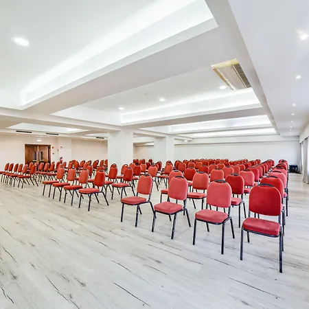 Yellow 4* Monte Gordo