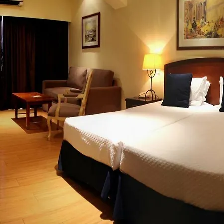 Yellow Hotell 4*